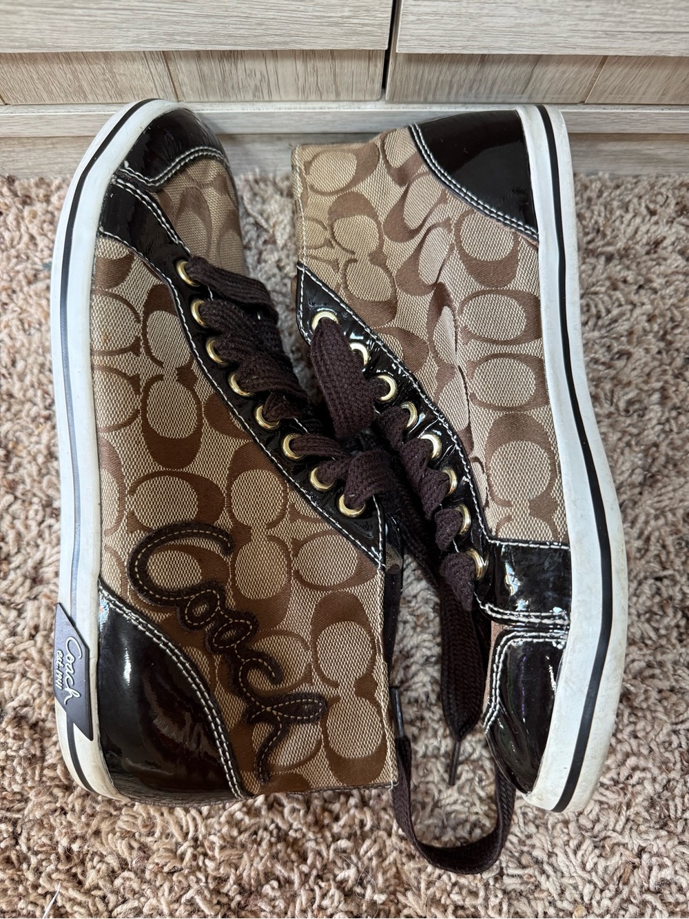 Coach- Bendi High Top Sneakers- Patent gloss accents (ladies 9.5)EUC - Picture 3 of 13